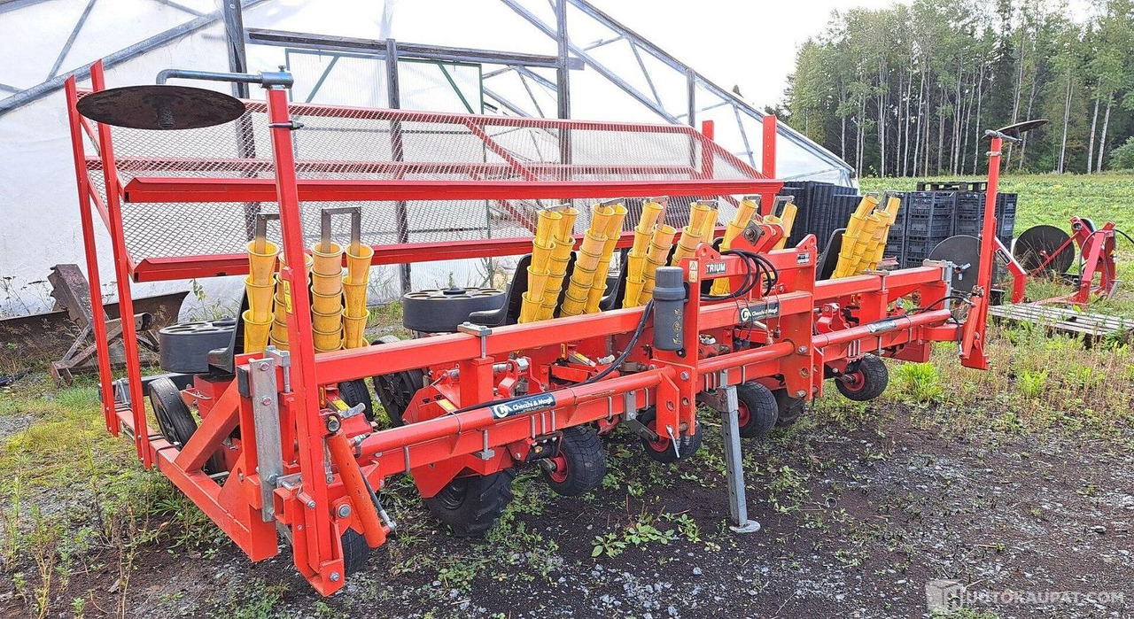 Istutuskone Checchi & Magli Trium 5, vm. 2017, Kankaanpää - Maquinaria de siembra: foto 3 Istutuskone Checchi & Magli Trium 5, vm. 2017, Kankaanpää - Maquinaria de siembra: foto 3