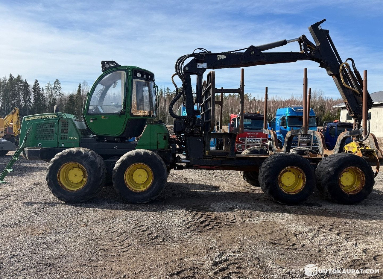 John Deere 1210E, harvester/forwarder, 28,430 h, Lahti - Autocargador: foto 5 John Deere 1210E, harvester/forwarder, 28,430 h, Lahti - Autocargador: foto 5
