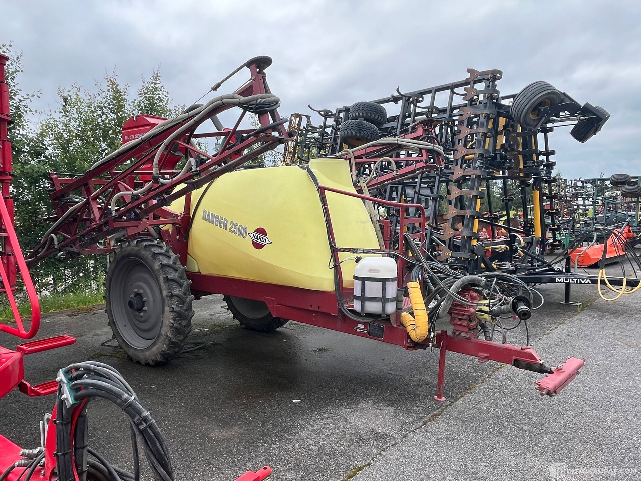 Hardi Ranger 2500, kasvinsuojeluruisku, 21m puomisto, Okraspecial, 2012, Salo - Maquinaria agrícola: foto 1 Hardi Ranger 2500, kasvinsuojeluruisku, 21m puomisto, Okraspecial, 2012, Salo - Maquinaria agrícola: foto 1