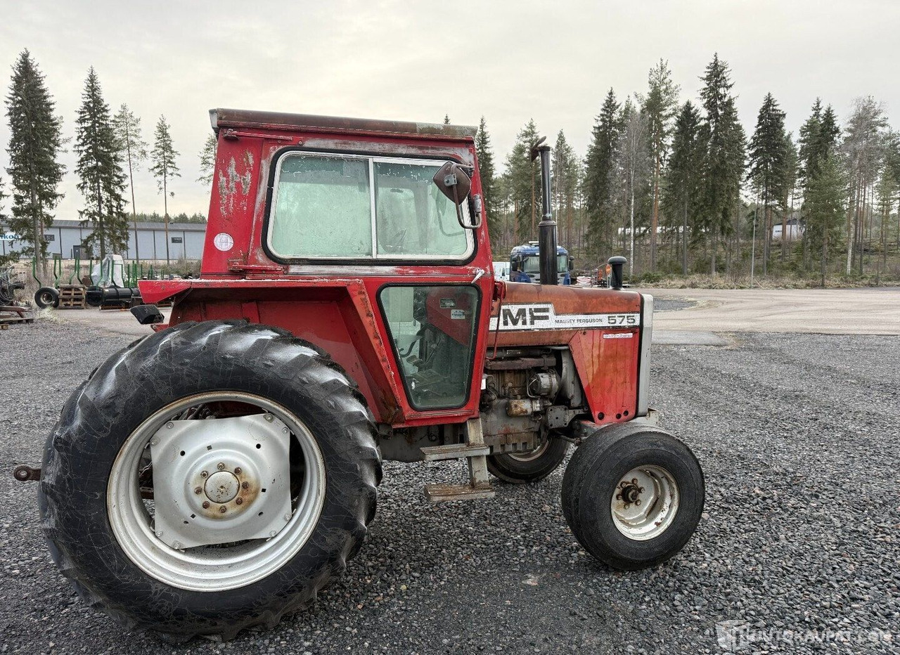 Massey Ferguson 575 MP, 1980, 3.9 l, Diesel Traktori, Virrat - Tractor: foto 4 Massey Ferguson 575 MP, 1980, 3.9 l, Diesel Traktori, Virrat - Tractor: foto 4