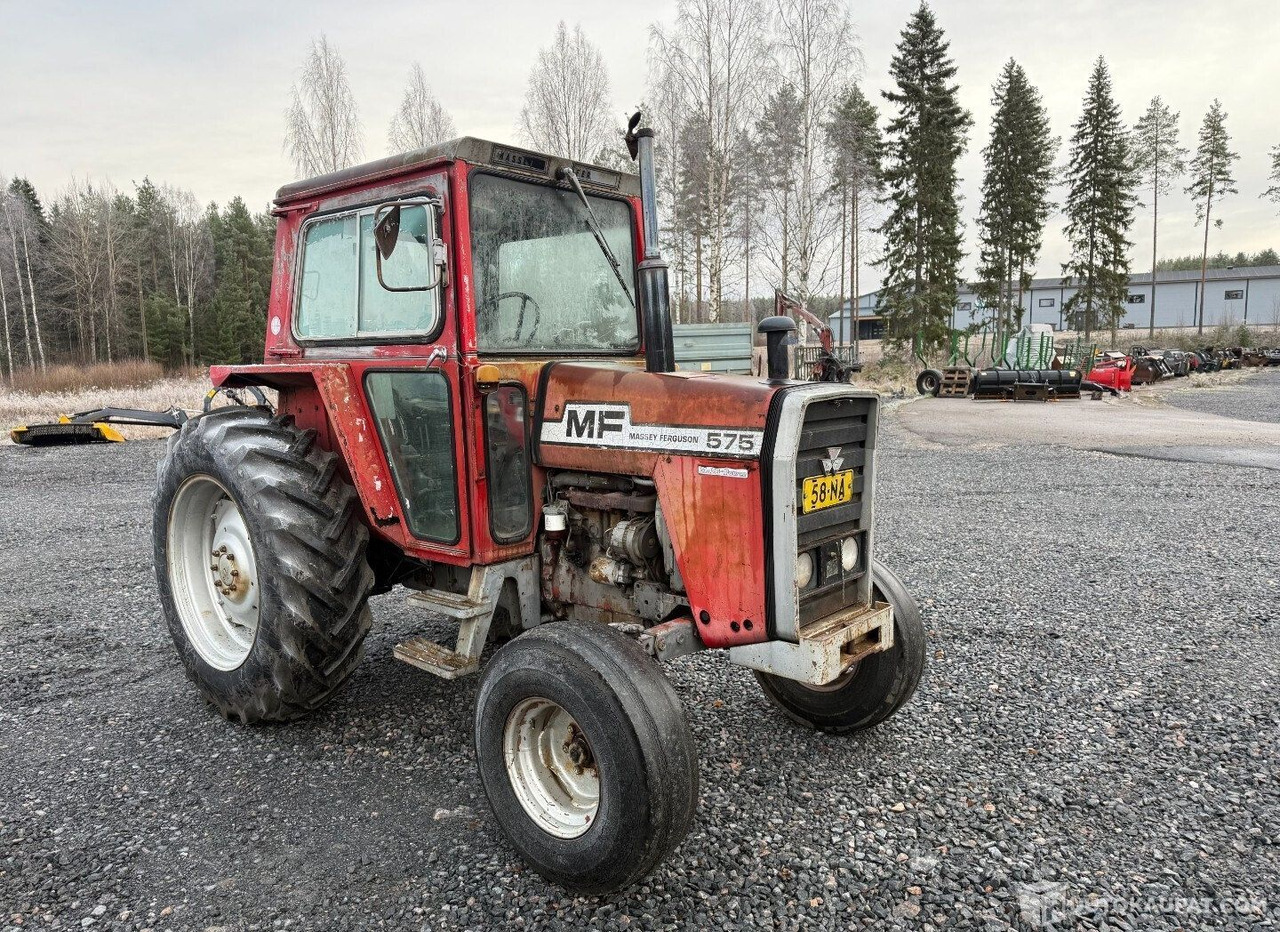 Massey Ferguson 575 MP, 1980, 3.9 l, Diesel Traktori, Virrat - Tractor: foto 5 Massey Ferguson 575 MP, 1980, 3.9 l, Diesel Traktori, Virrat - Tractor: foto 5
