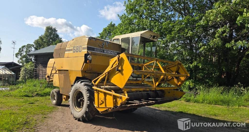 Sampo-Rosenlew 680, 1985, MTK25, Parkano - Cosechadora de granos: foto 1 Sampo-Rosenlew 680, 1985, MTK25, Parkano - Cosechadora de granos: foto 1