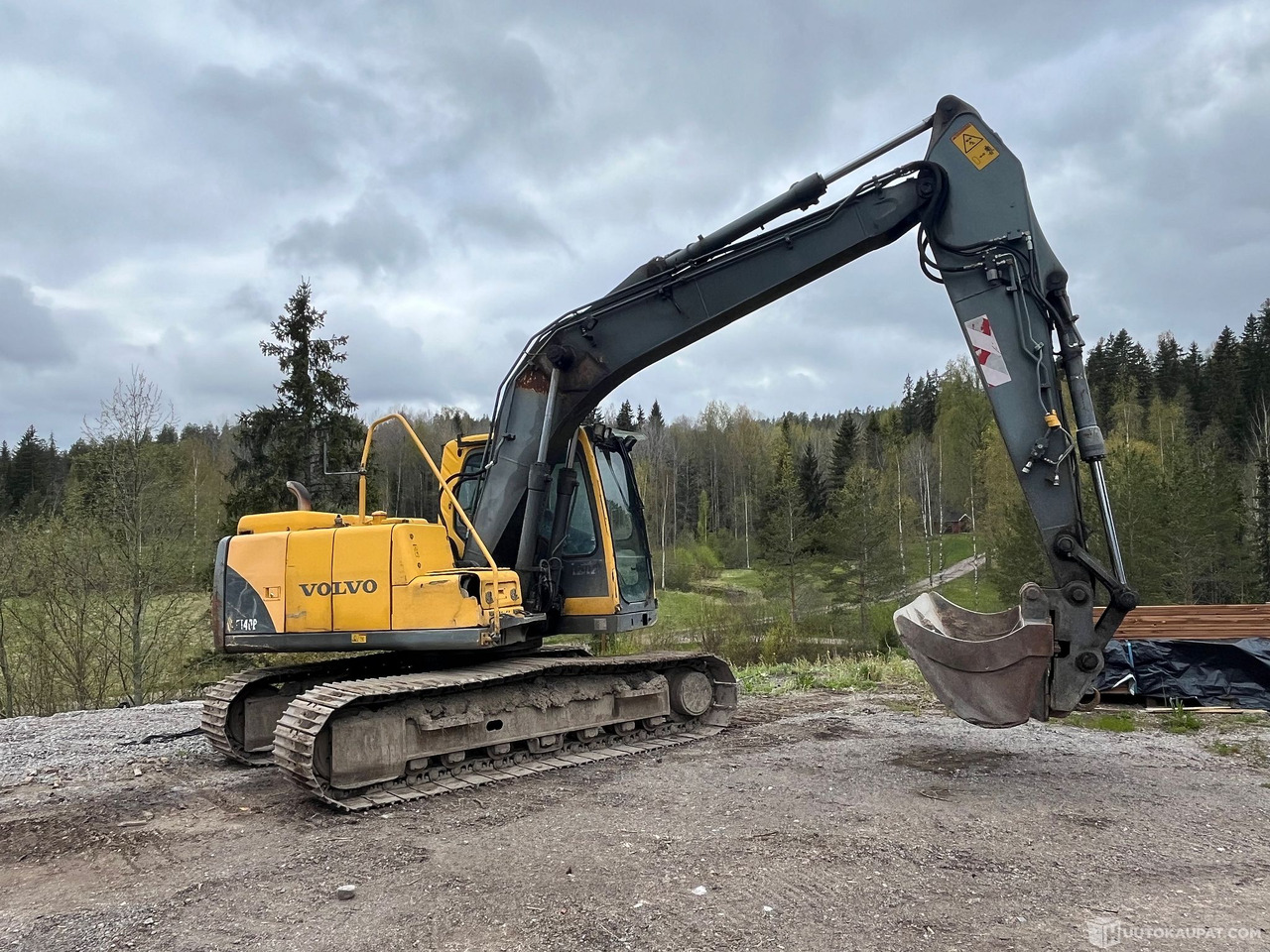 Volvo EC140B, kaivinkone, lähes uudet telat, 2002, Vihti - Excavadora de cadenas: foto 3 Volvo EC140B, kaivinkone, lähes uudet telat, 2002, Vihti - Excavadora de cadenas: foto 3