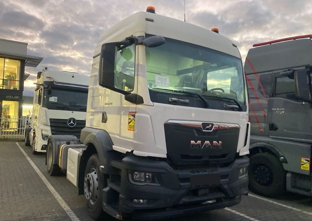 MAN TGS 18.470 NAUKA JAZDY STANDARD 4x2 / TGX 18.360 400 510 460 500 TOP STAN / ŚWIEŻO SPROWADZONY - Cabeza tractora: foto 2 MAN TGS 18.470 NAUKA JAZDY STANDARD 4x2 / TGX 18.360 400 510 460 500 TOP STAN / ŚWIEŻO SPROWADZONY - Cabeza tractora: foto 2