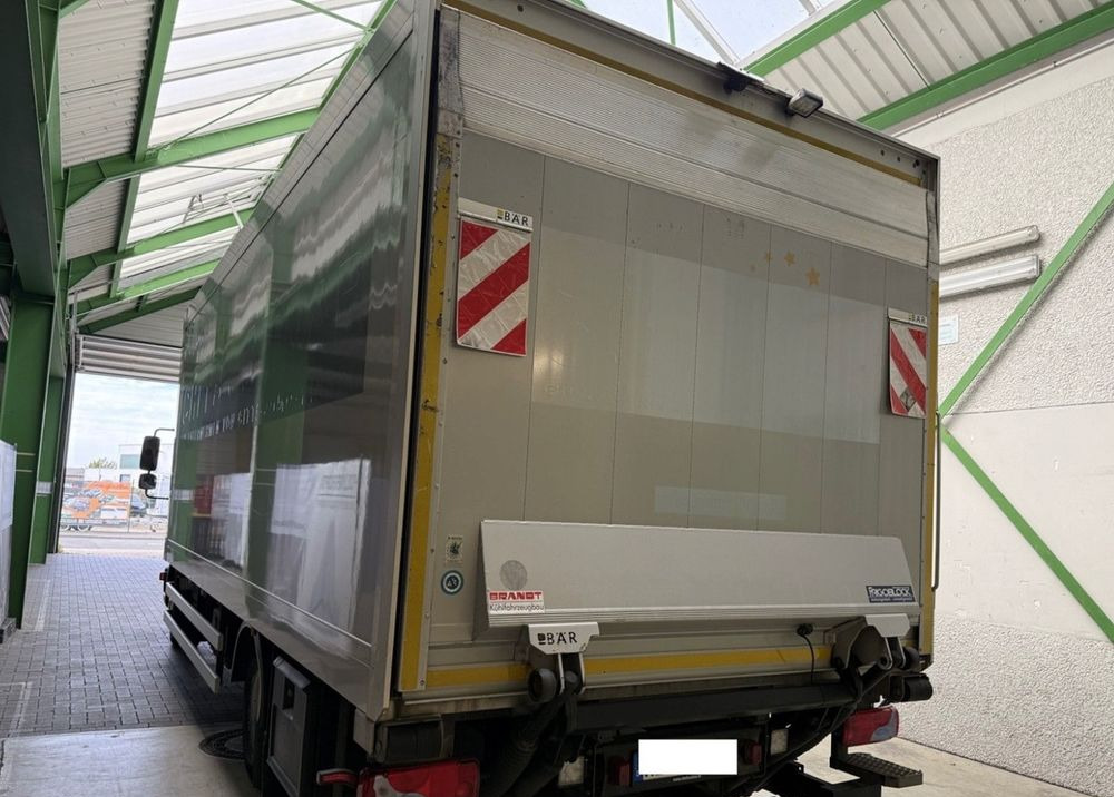 MAN TGL 12.250 6.3m AUTOMAT KLIMA z Niemiec ESP EURO 6 / 4.3 rozstaw / Chlodnia FRIGOBLOCK / TOP STAN / okazja nauka jazdy MOŻLIWOŚĆ DOSTOSOWANIA 12t - Camión frigorífico: foto 4 MAN TGL 12.250 6.3m AUTOMAT KLIMA z Niemiec ESP EURO 6 / 4.3 rozstaw / Chlodnia FRIGOBLOCK / TOP STAN / okazja nauka jazdy MOŻLIWOŚĆ DOSTOSOWANIA 12t - Camión frigorífico: foto 4