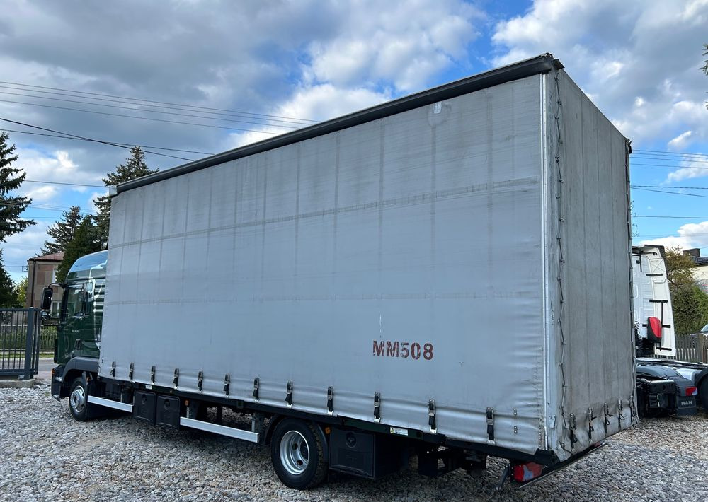 MAN TGL 12.250 GLOB UNIKAT z Niemiec BDF firanka / AUTOMAT HAK / EURO 6 / BDF 7.40 wysoki / MICHELIN 80% - Camión lona: foto 5 MAN TGL 12.250 GLOB UNIKAT z Niemiec BDF firanka / AUTOMAT HAK / EURO 6 / BDF 7.40 wysoki / MICHELIN 80% - Camión lona: foto 5