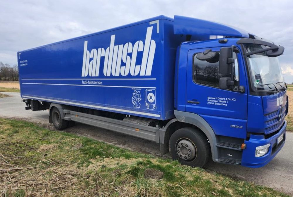 Mercedes-Benz Atego 1524 Z Niemiec TOP 2018 Przód i tył na poduszkach 15t DMC / 7.45m 18 palet TOP STAN - Camión caja cerrada: foto 2 Mercedes-Benz Atego 1524 Z Niemiec TOP 2018 Przód i tył na poduszkach 15t DMC / 7.45m 18 palet TOP STAN - Camión caja cerrada: foto 2