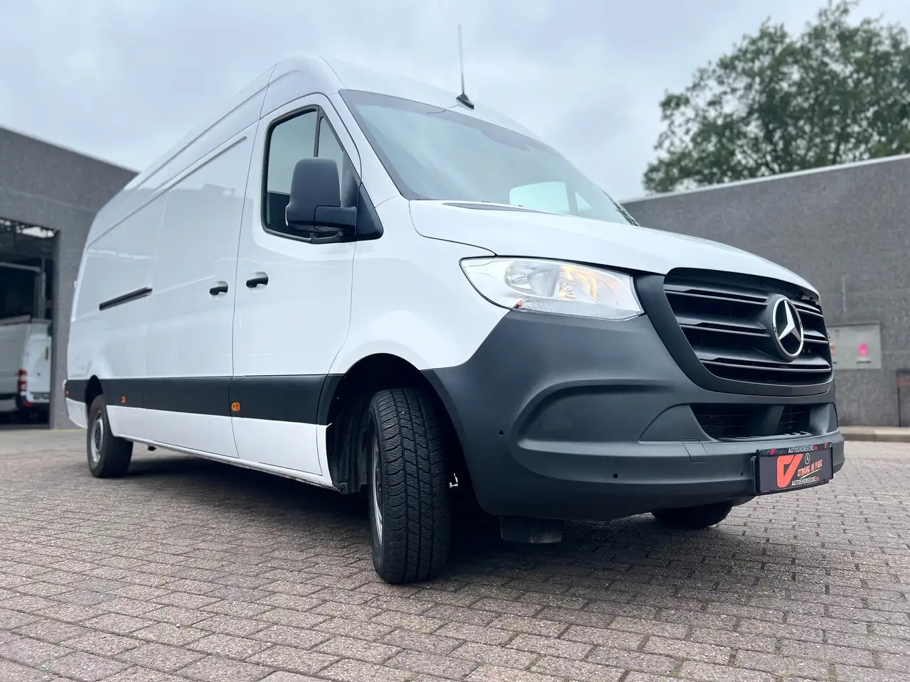 Mercedes-Benz Sprinter 317 L3H2 (38.250ex) 3.5T SLEEP|CARPLAY|CAMERA|PTS - Furgón: foto 3 Mercedes-Benz Sprinter 317 L3H2 (38.250ex) 3.5T SLEEP|CARPLAY|CAMERA|PTS - Furgón: foto 3