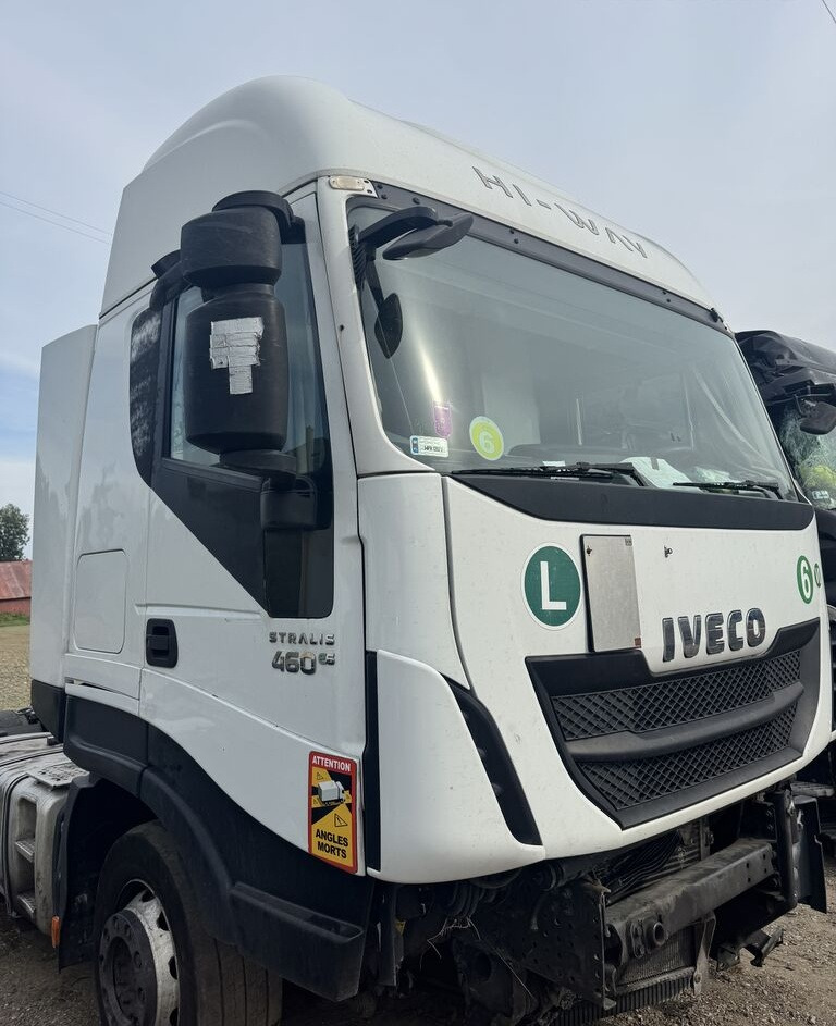 IVECO STRALIS HI-WAY E6 truck - Cabina para Camión: foto 4 IVECO STRALIS HI-WAY E6 truck - Cabina para Camión: foto 4