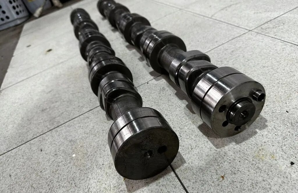 Scania R 730 V8 Scania R 730 V8 truck - Árbol de levas para Camión: foto 1 Scania R 730 V8 Scania R 730 V8 truck - Árbol de levas para Camión: foto 1