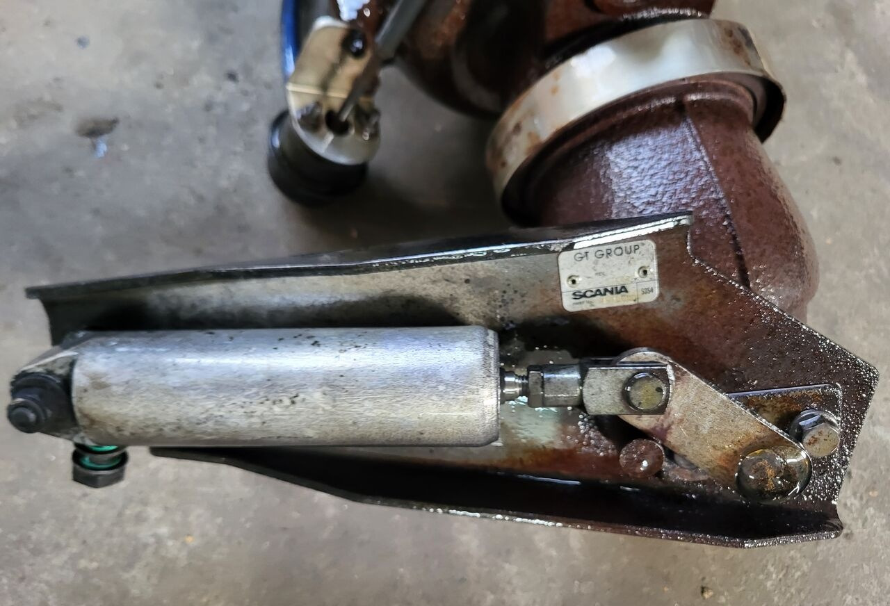 Scania R PDE 1854855 2057668 Scania R PDE 1854855 2057668 truck - Turbocompresor para Camión: foto 3 Scania R PDE 1854855 2057668 Scania R PDE 1854855 2057668 truck - Turbocompresor para Camión: foto 3