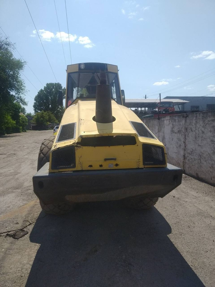 BOMAG BW 216 DH-4 - Compactador: foto 5 BOMAG BW 216 DH-4 - Compactador: foto 5
