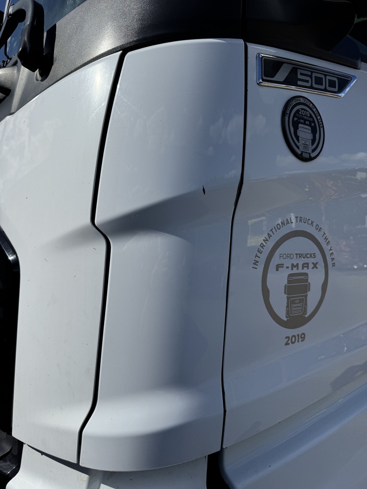 Ford F-Max - Esquina parachoques: foto 1 Ford F-Max - Esquina parachoques: foto 1