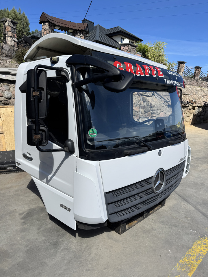 Mercedes Atego III - Cabina: foto 2 Mercedes Atego III - Cabina: foto 2