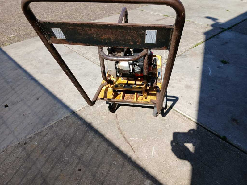 Wacker WPR 1350 - Plancha reversible: foto 3 Wacker WPR 1350 - Plancha reversible: foto 3