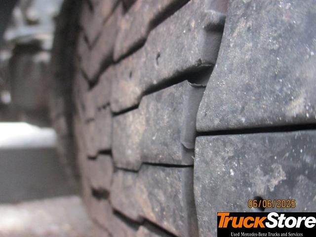 Mercedes-Benz Actros 1845 LS nRL - Cabeza tractora: foto 5 Mercedes-Benz Actros 1845 LS nRL - Cabeza tractora: foto 5