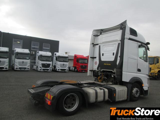 Mercedes-Benz Actros 1845 LS nRL - Cabeza tractora: foto 3 Mercedes-Benz Actros 1845 LS nRL - Cabeza tractora: foto 3