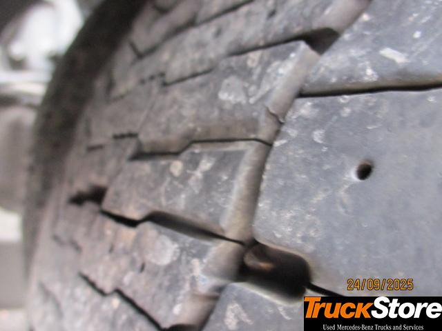 Mercedes-Benz Actros 1845 LS nRL - Cabeza tractora: foto 5 Mercedes-Benz Actros 1845 LS nRL - Cabeza tractora: foto 5