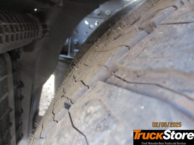 Mercedes-Benz Actros 1851 LS - Cabeza tractora: foto 5 Mercedes-Benz Actros 1851 LS - Cabeza tractora: foto 5