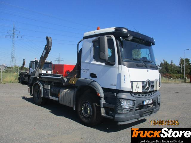 Mercedes-Benz Arocs 1846 LK - Camión portacontenedor de cadenas: foto 3 Mercedes-Benz Arocs 1846 LK - Camión portacontenedor de cadenas: foto 3