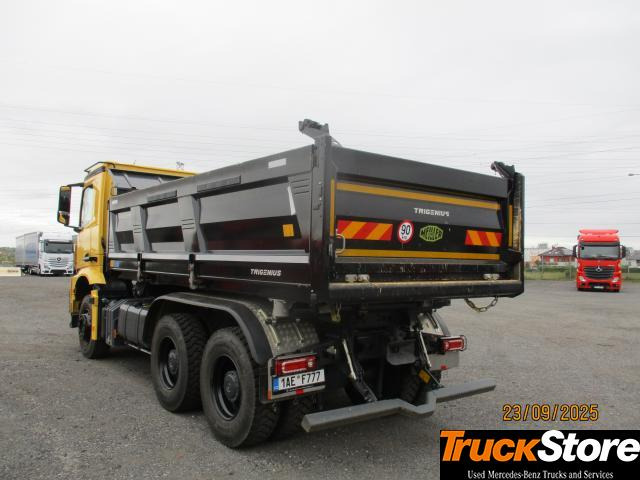 Mercedes-Benz Arocs 3351 K - Camión volquete: foto 4 Mercedes-Benz Arocs 3351 K - Camión volquete: foto 4
