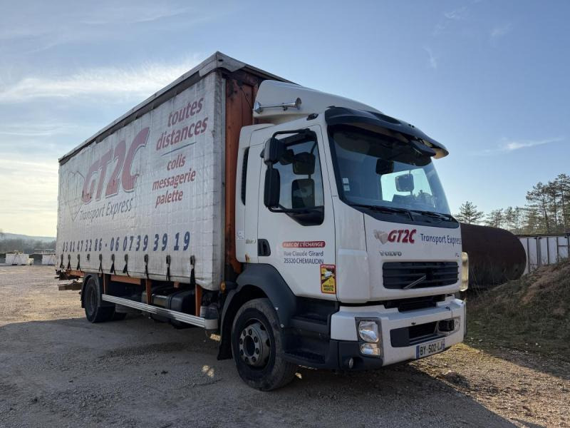Volvo FL - Camión lona: foto 1 Volvo FL - Camión lona: foto 1
