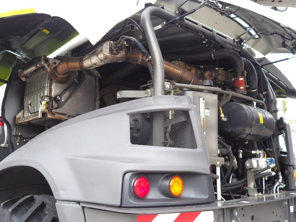 Cosechadora de forraje Claas Jaguar 850 4x4 + Orbis 600 SD: foto 10 Cosechadora de forraje Claas Jaguar 850 4x4 + Orbis 600 SD: foto 10