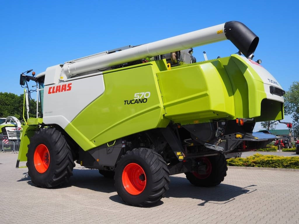 Claas Tucano 570 + V770 - Cosechadora de granos: foto 2 Claas Tucano 570 + V770 - Cosechadora de granos: foto 2