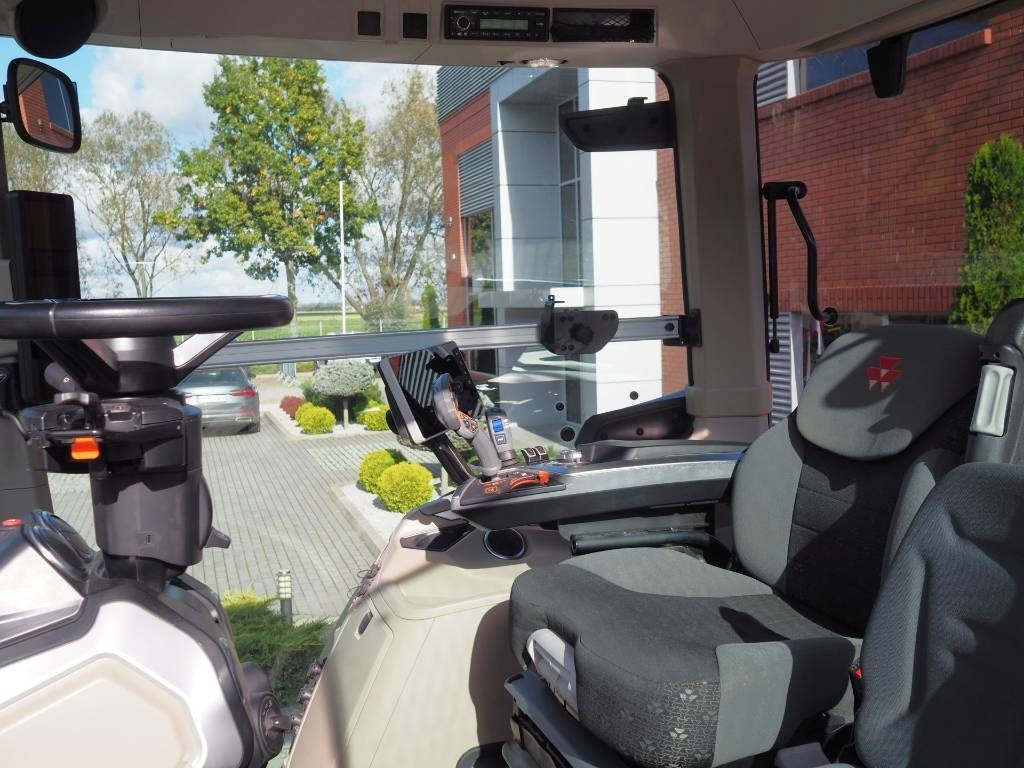 Massey Ferguson 8S.225 Dyna-7, GPS - Tractor: foto 5 Massey Ferguson 8S.225 Dyna-7, GPS - Tractor: foto 5