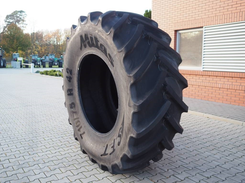 Mitas SFT 710/75 R42 - Neumático para Maquinaria agrícola: foto 3 Mitas SFT 710/75 R42 - Neumático para Maquinaria agrícola: foto 3