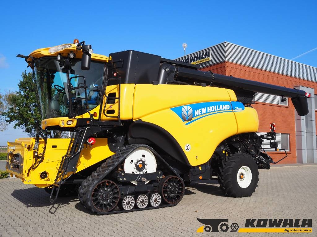 New Holland CR 9090 SmartTrax 4WD + VF 10,7 m - Cosechadora de granos: foto 1 New Holland CR 9090 SmartTrax 4WD + VF 10,7 m - Cosechadora de granos: foto 1