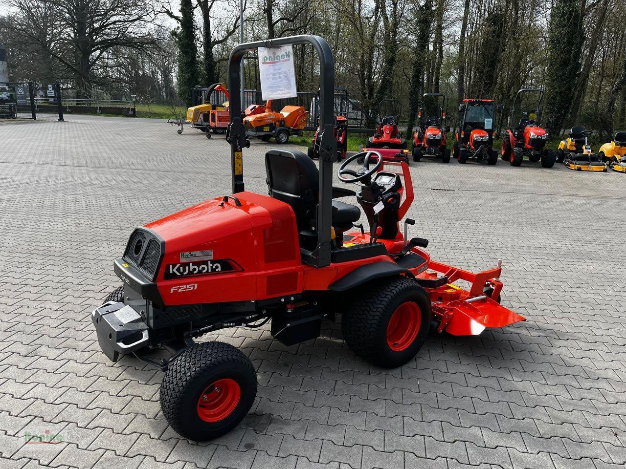 Kubota F 251 AWD - Cortacésped: foto 4 Kubota F 251 AWD - Cortacésped: foto 4