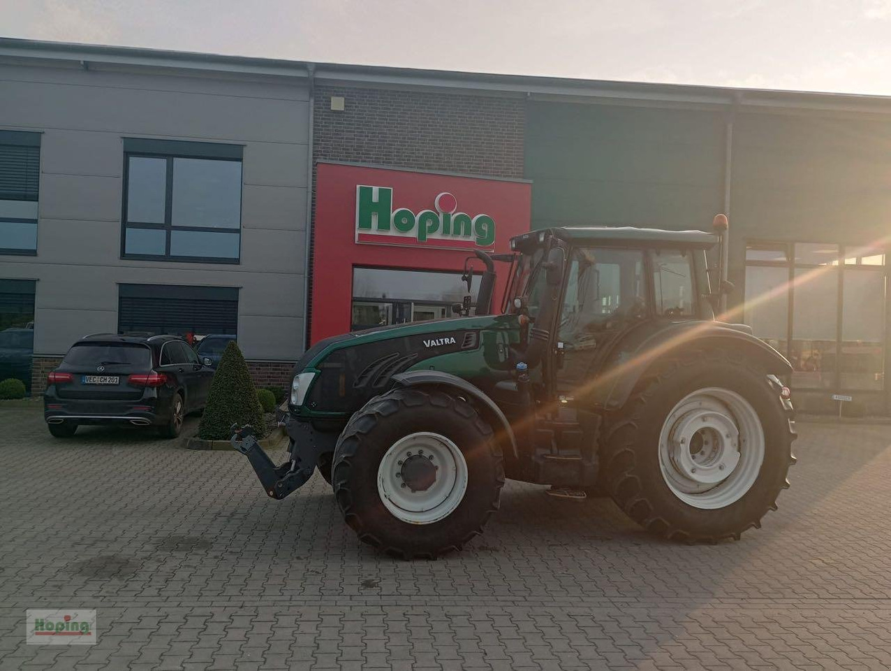 Valtra T203 D - Tractor: foto 1 Valtra T203 D - Tractor: foto 1