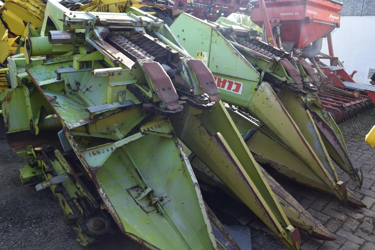 CLAAS 6-75 - Cabezal de maíz: foto 2 CLAAS 6-75 - Cabezal de maíz: foto 2