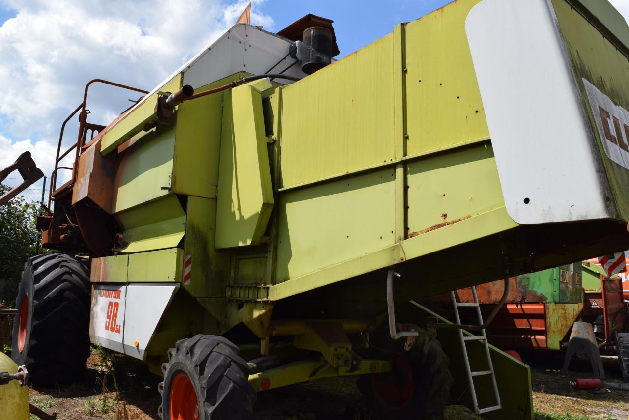 CLAAS Dominator 98 + Senator *zur Teileverwertung* - Cosechadora de granos: foto 2 CLAAS Dominator 98 + Senator *zur Teileverwertung* - Cosechadora de granos: foto 2