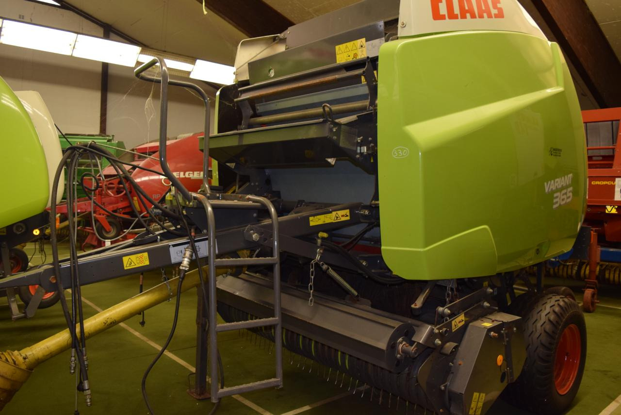 CLAAS Variant 365 RotoCut - Rotoempacadora: foto 1 CLAAS Variant 365 RotoCut - Rotoempacadora: foto 1