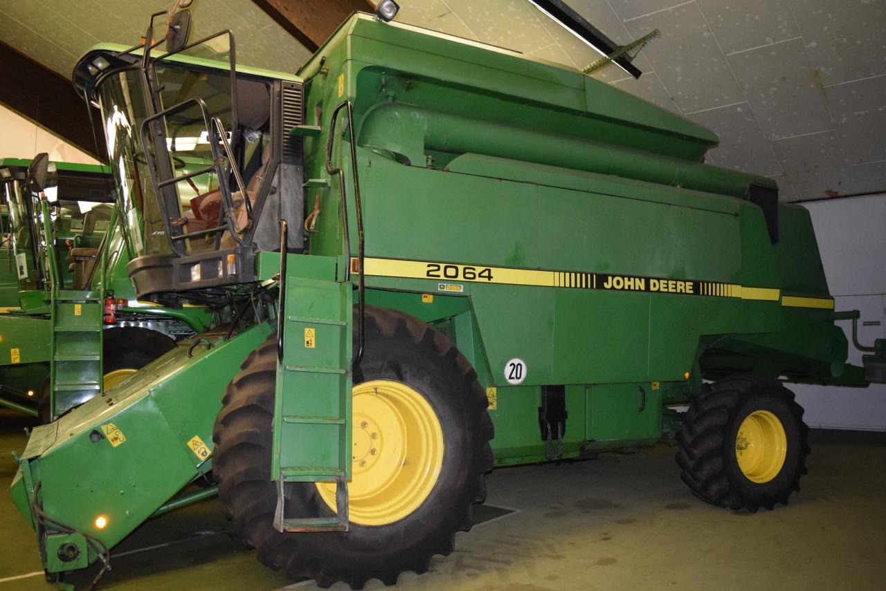 John Deere 2064 - Cosechadora de granos: foto 1 John Deere 2064 - Cosechadora de granos: foto 1