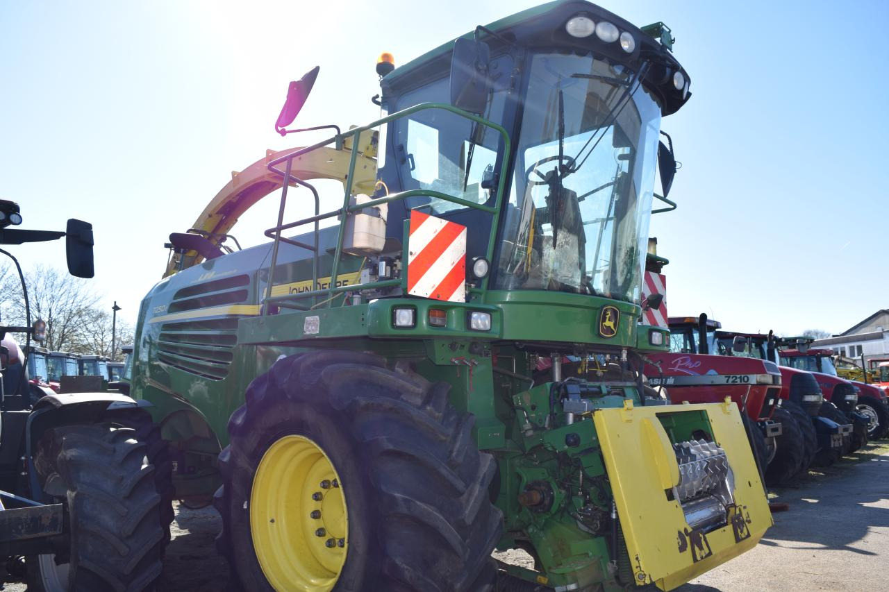 John Deere 7250 i - Cosechadora de forraje: foto 3 John Deere 7250 i - Cosechadora de forraje: foto 3