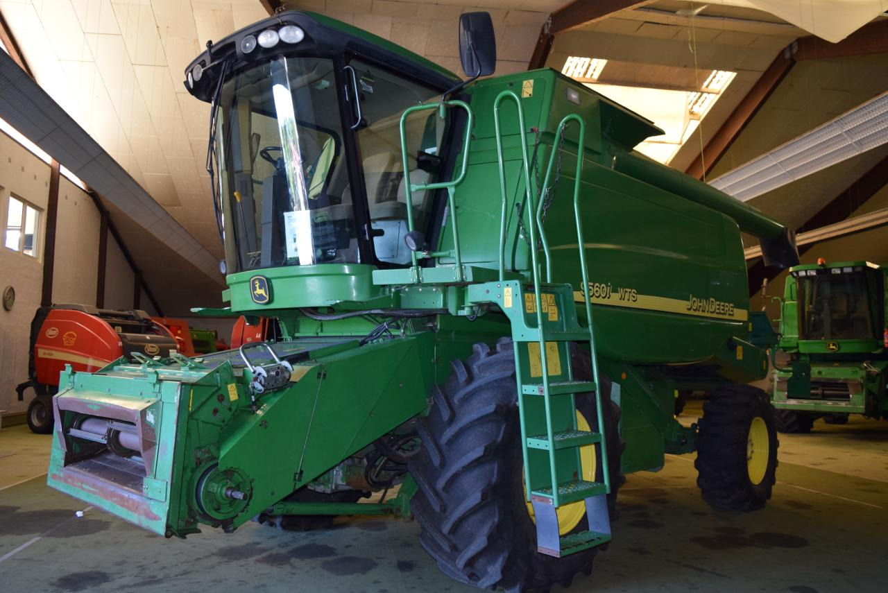 John Deere 9560 i WTS - Cosechadora de granos: foto 2 John Deere 9560 i WTS - Cosechadora de granos: foto 2