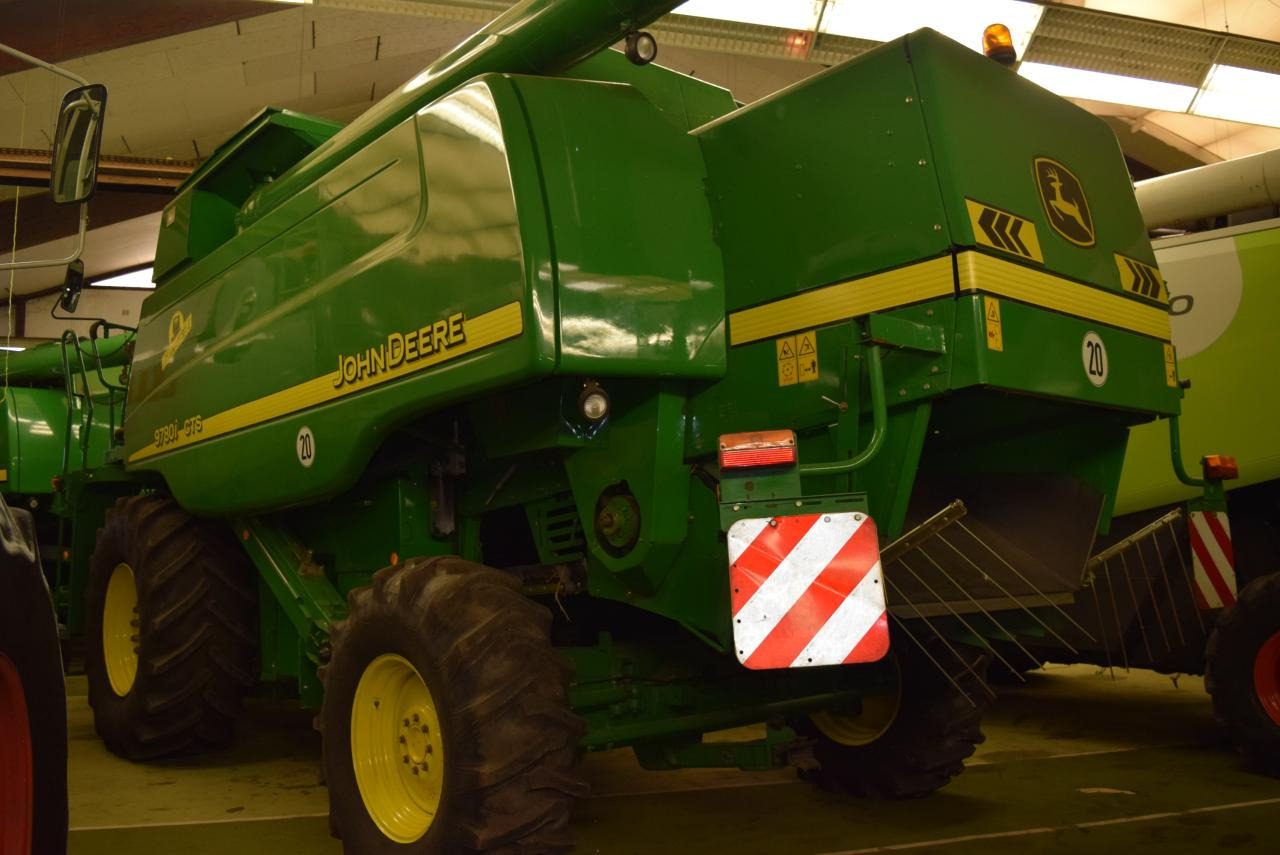 John Deere 9780 i CTS Hillmaster - Cosechadora de granos: foto 4 John Deere 9780 i CTS Hillmaster - Cosechadora de granos: foto 4