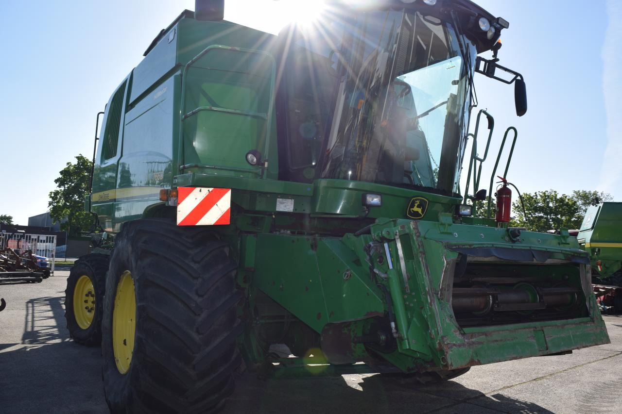 John Deere T 660 HM - Cosechadora de granos: foto 3 John Deere T 660 HM - Cosechadora de granos: foto 3