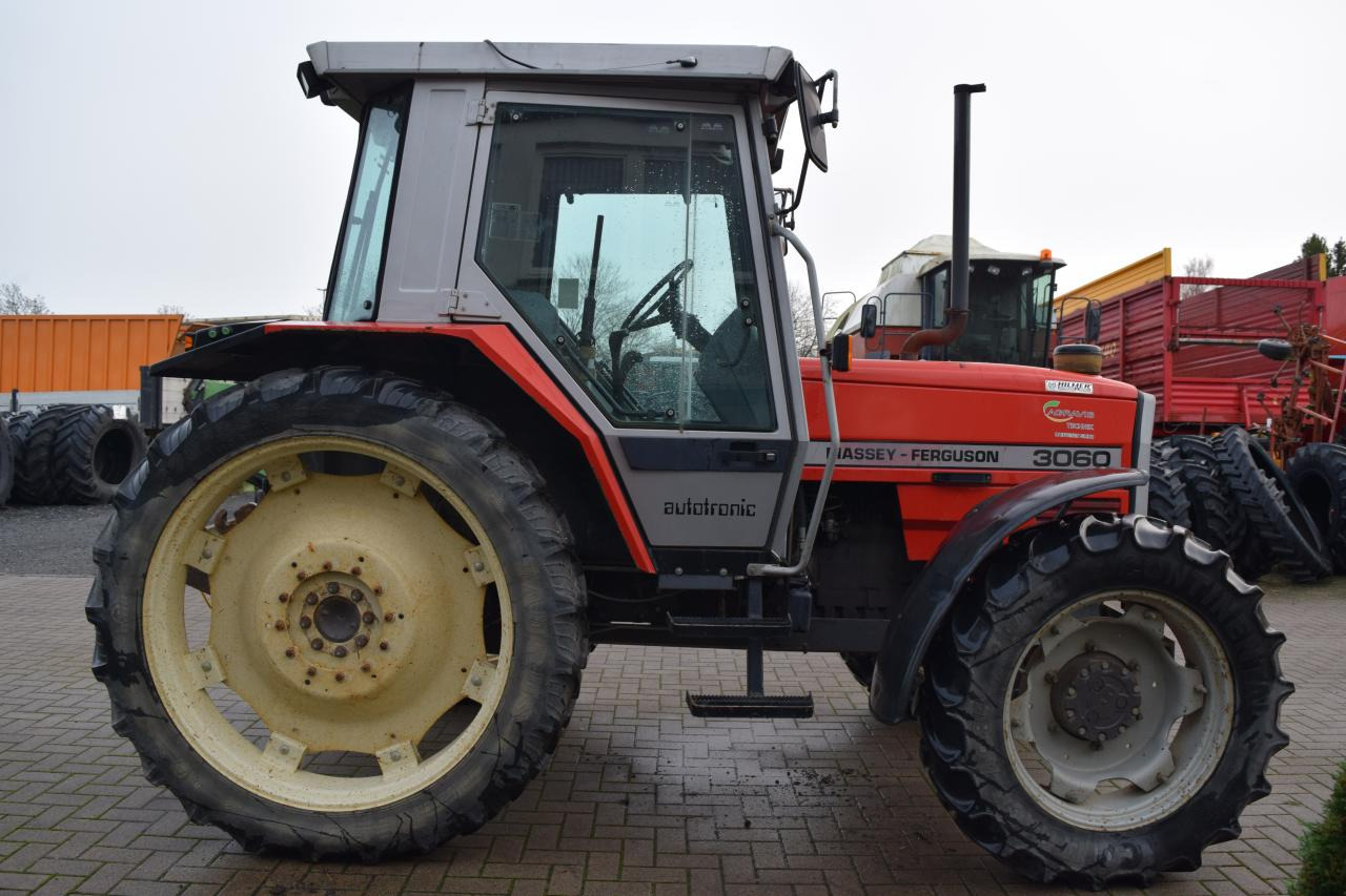 Massey Ferguson MF 3060 - Tractor: foto 2 Massey Ferguson MF 3060 - Tractor: foto 2