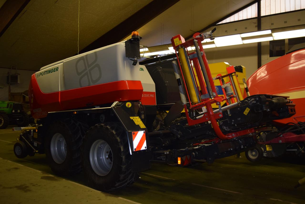 Pöttinger Impress 125 FC Pro *Press-Wickelkombinationen* - Rotoempacadora: foto 5 Pöttinger Impress 125 FC Pro *Press-Wickelkombinationen* - Rotoempacadora: foto 5