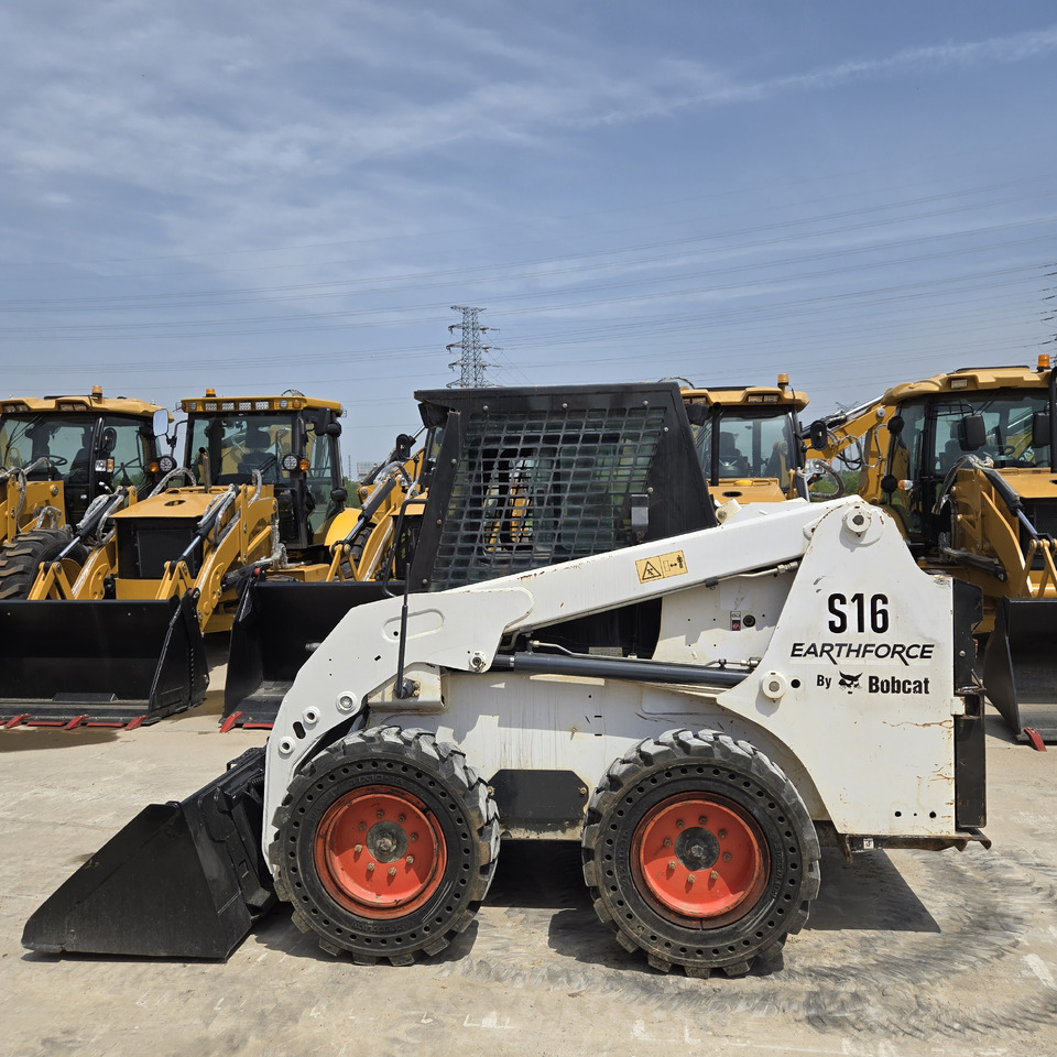 Bobcat S16 - Minicargadora: foto 1 Bobcat S16 - Minicargadora: foto 1