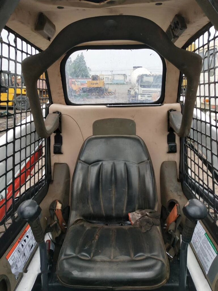 Bobcat S160 - Minicargadora: foto 5 Bobcat S160 - Minicargadora: foto 5