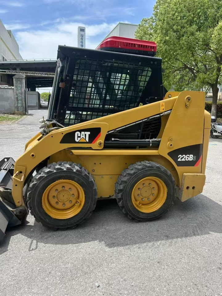 CATERPILLAR 226B-3 - Minicargadora: foto 2 CATERPILLAR 226B-3 - Minicargadora: foto 2