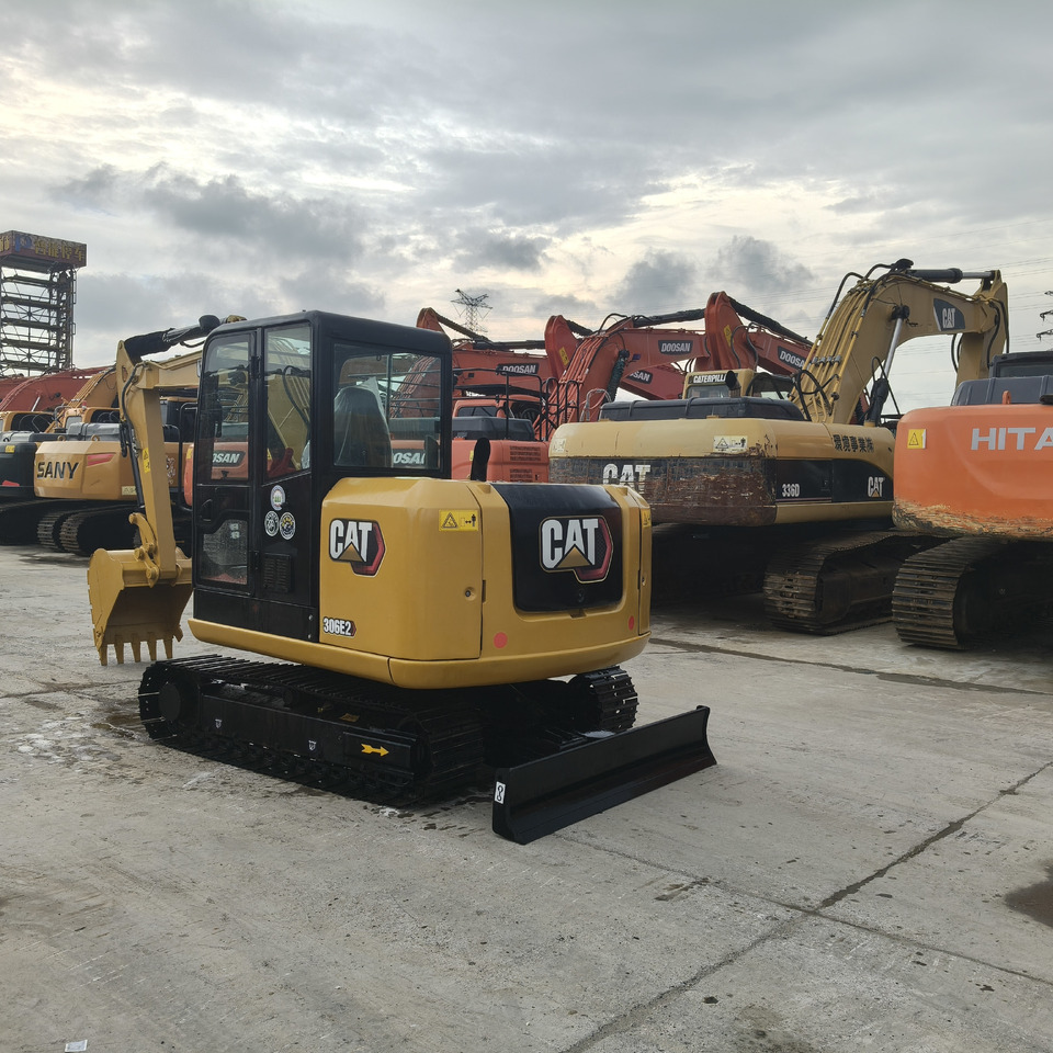 CATERPILLAR 306E - Miniexcavadora: foto 5 CATERPILLAR 306E - Miniexcavadora: foto 5