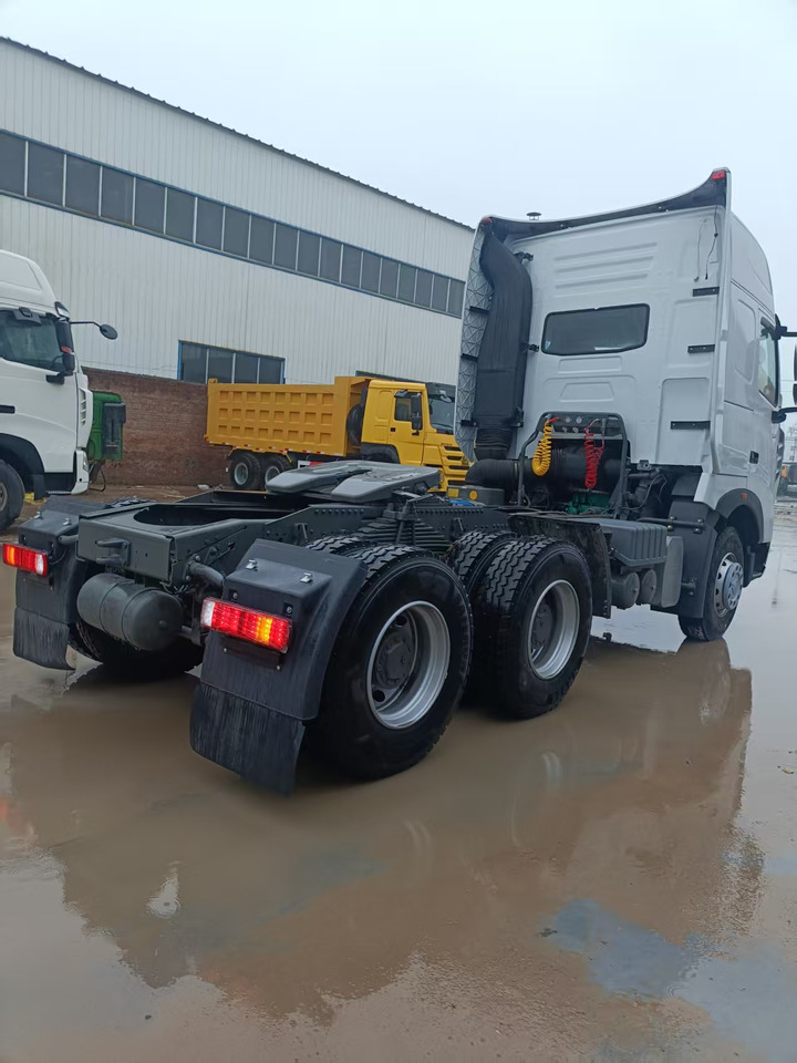 SINOTRUK HOWO - Cabeza tractora: foto 3 SINOTRUK HOWO - Cabeza tractora: foto 3