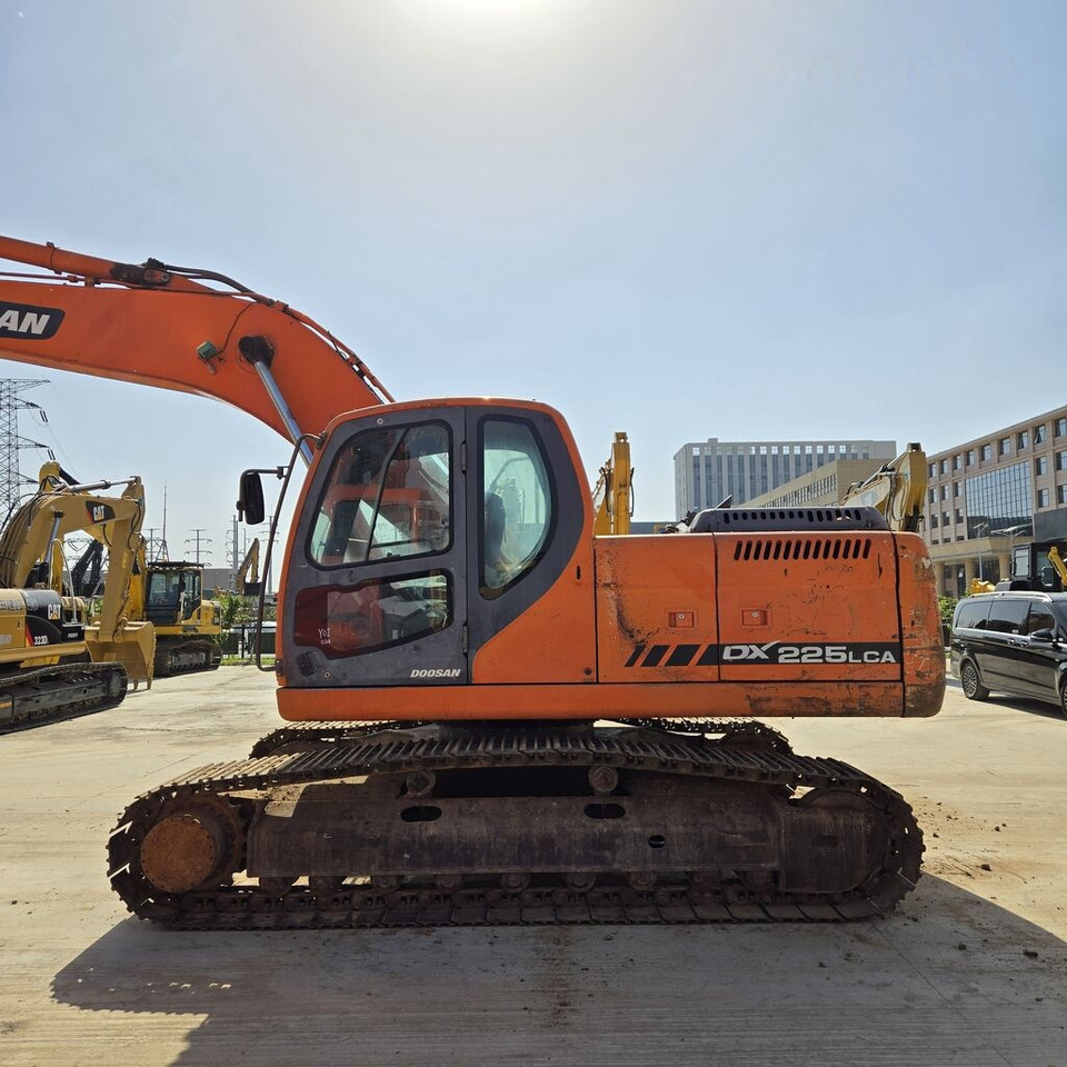 Doosan DX225LCA - Excavadora de cadenas: foto 3 Doosan DX225LCA - Excavadora de cadenas: foto 3