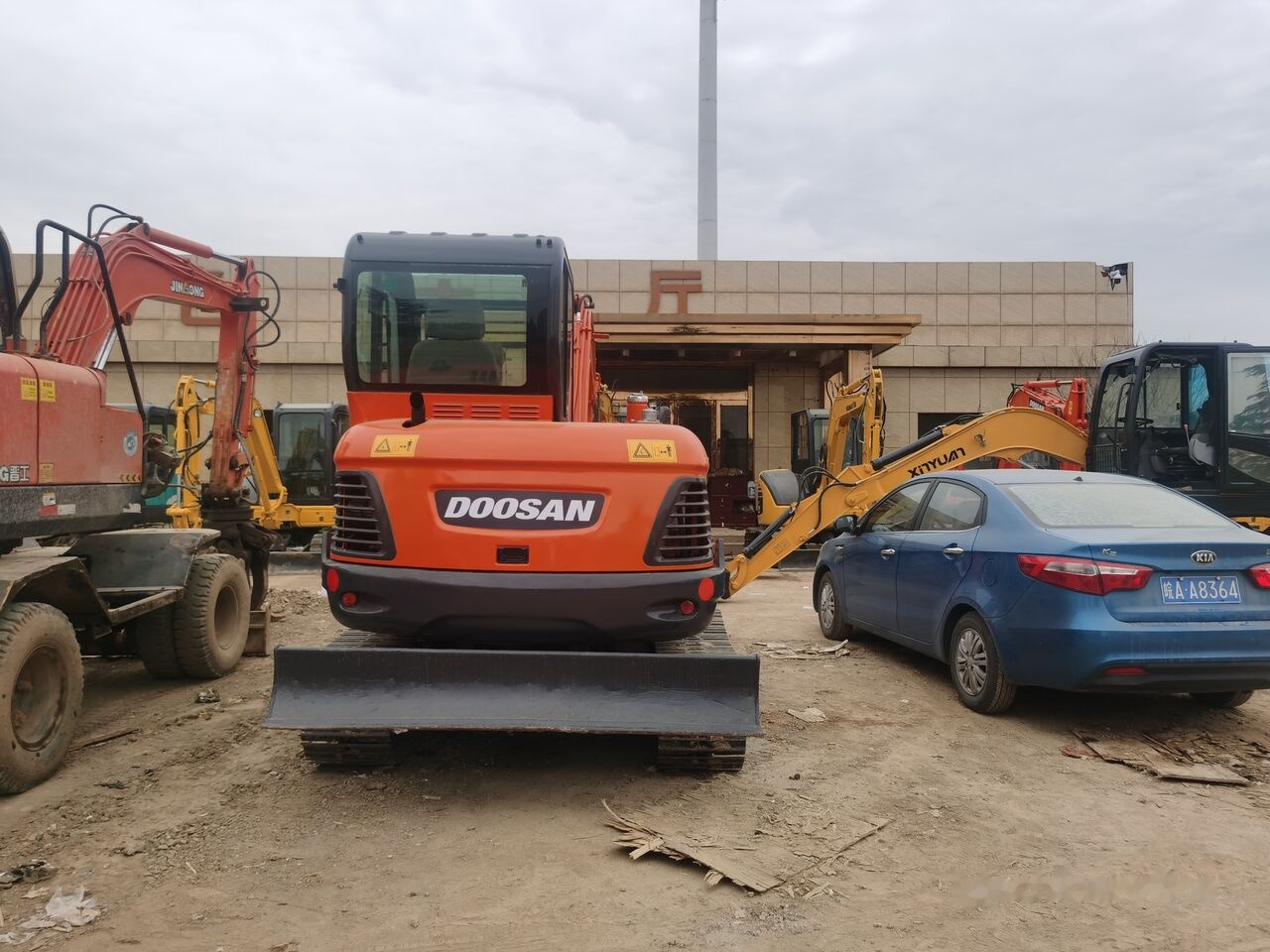 Doosan DX60 - Miniexcavadora: foto 4 Doosan DX60 - Miniexcavadora: foto 4